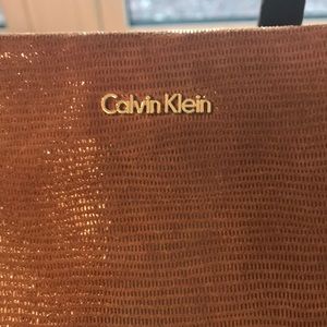 NWOT Calvin Klein camel shimmer shoulder bag